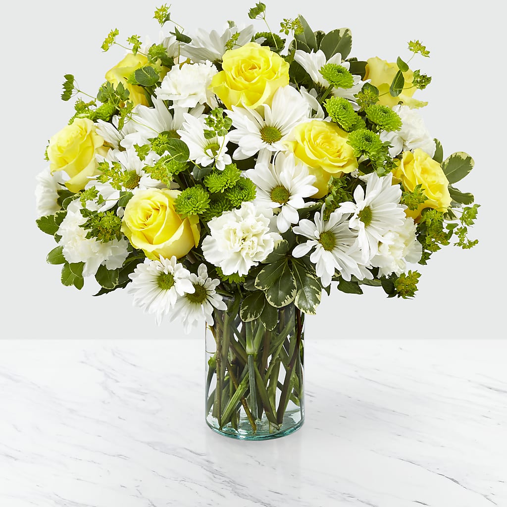 Happy Day Bouquet – Oliverios Florist, Bridgeport WV