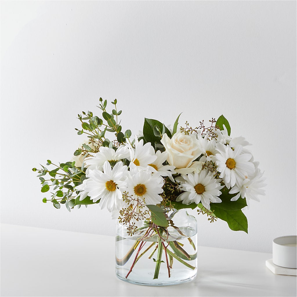 Fresh Linen Bouquet – Oliverios Florist, Bridgeport WV