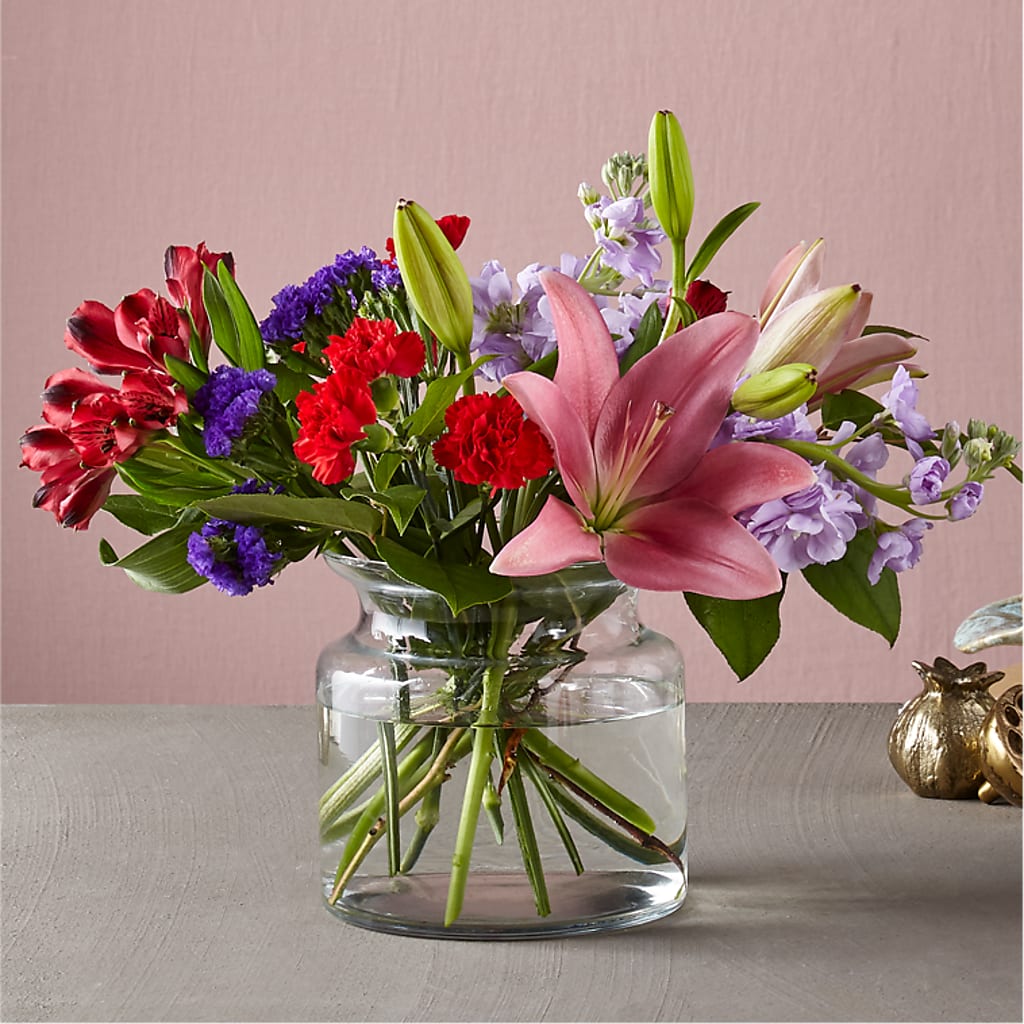 Romantique Bouquet – Oliverios Florist, Bridgeport WV