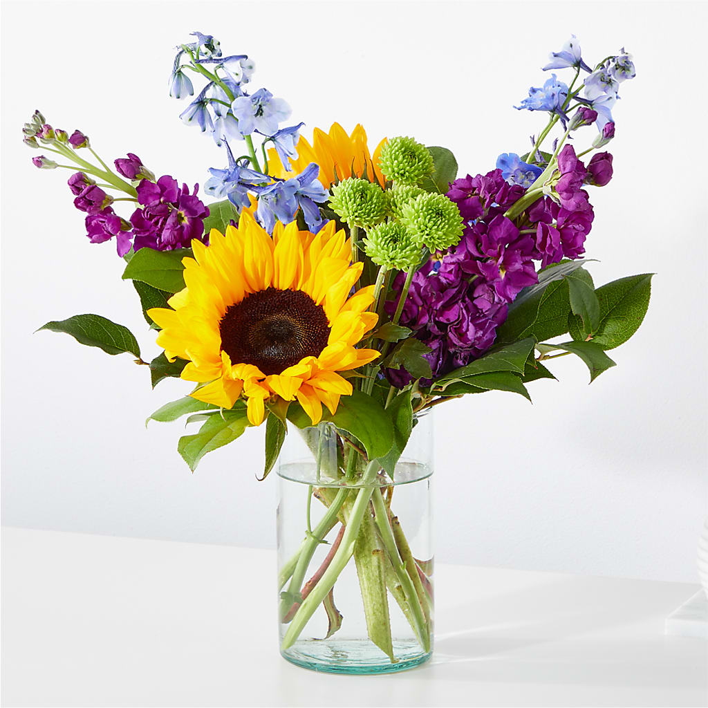 Catching Rays Bouquet – Oliverios Florist, Bridgeport WV