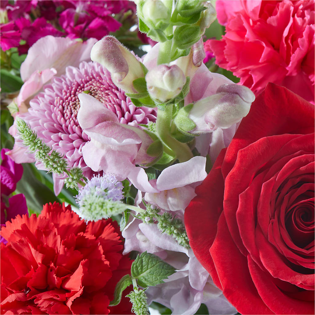 Simply the Best - A Florist Original – Oliverios Florist, Bridgeport WV