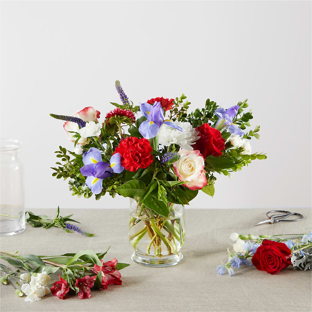 Star Spangled - A Florist Original – Oliverios Florist, Bridgeport WV
