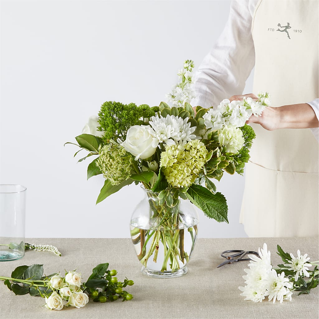 Irish Garden - A Florist Original – Oliverios Florist, Bridgeport WV