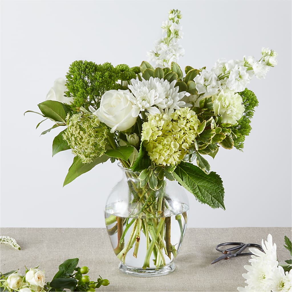 Irish Garden - A Florist Original – Oliverios Florist, Bridgeport WV