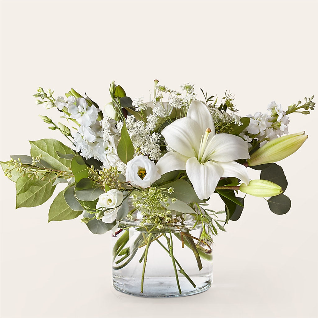 Alluring Elegance Bouquet – Oliverios Florist, Bridgeport WV