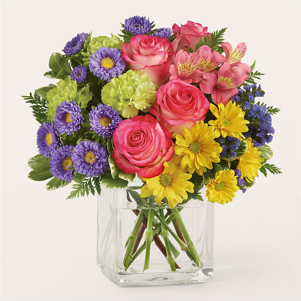 Candy Jar Bouquet – Oliverios Florist, Bridgeport WV