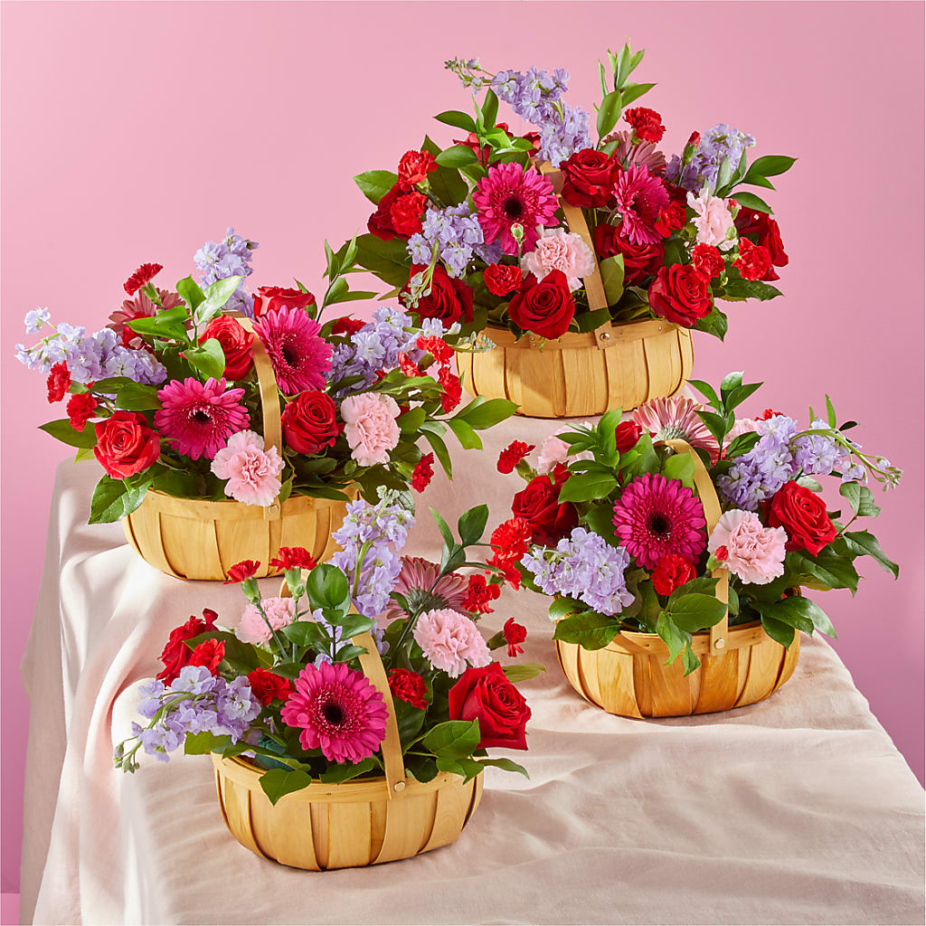 Pink Picnic Basket – Oliverios Florist, Bridgeport WV