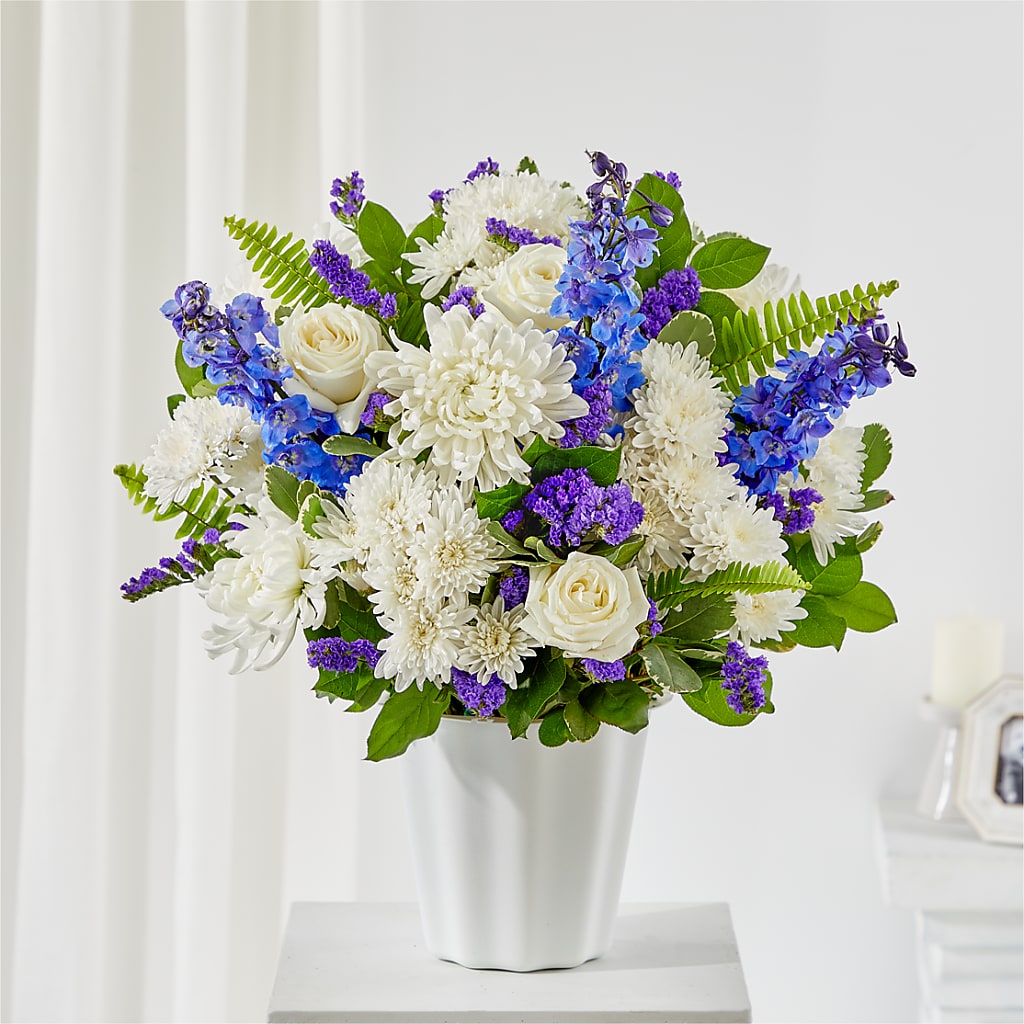 Hold Dear Tabletop Basket – Oliverios Florist, Bridgeport WV