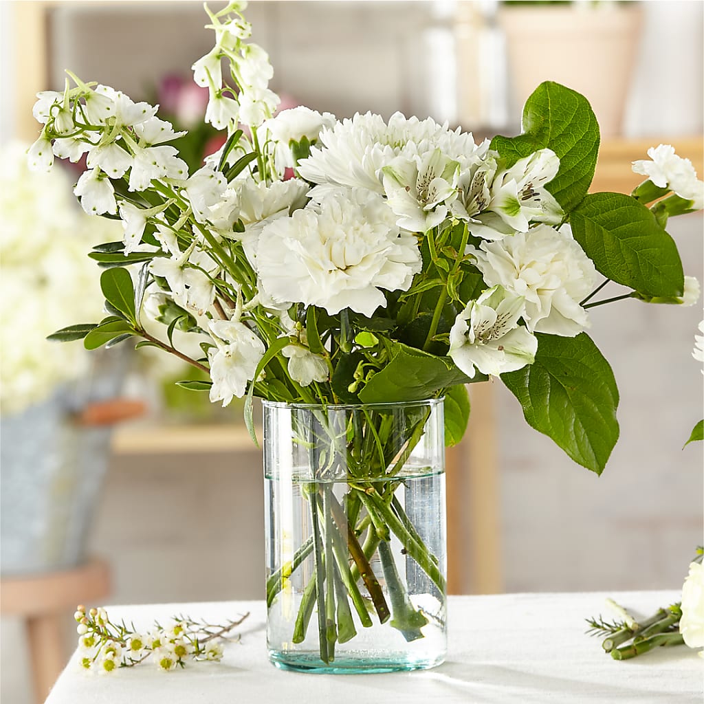 Classic Ivory – A Florist Original – Oliverios Florist, Bridgeport WV