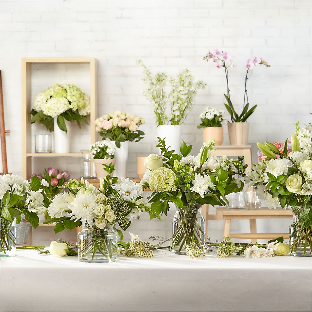Classic Ivory – A Florist Original – Oliverios Florist, Bridgeport WV