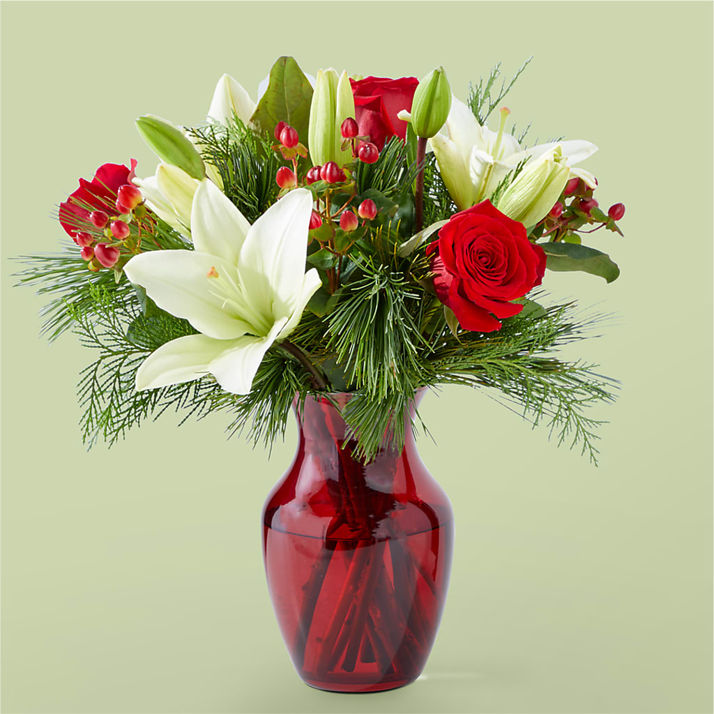 Evergreen Delight Bouquet – Oliverios Florist, Bridgeport WV