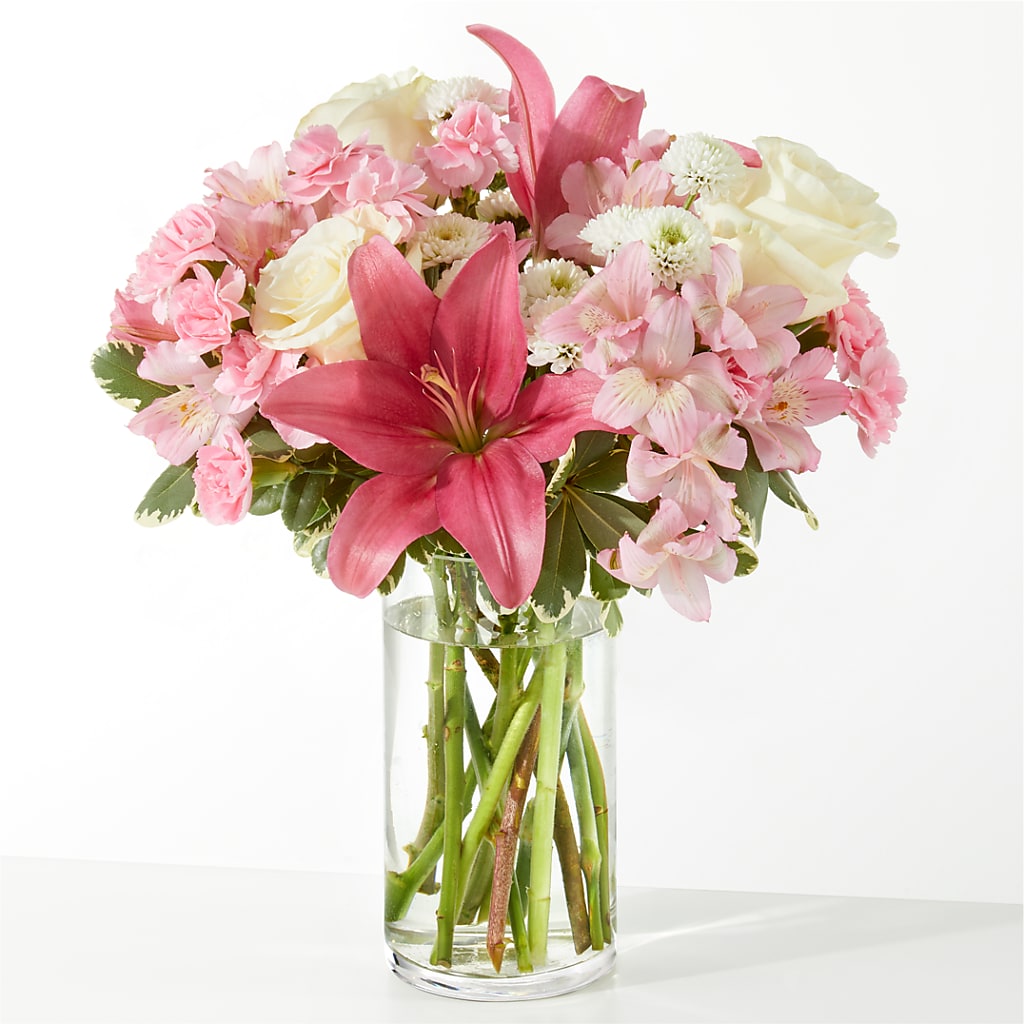 Piece of Cake Bouquet – Oliverios Florist, Bridgeport WV