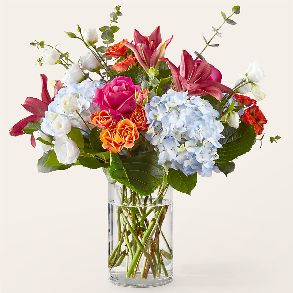 Awestruck Luxury Bouquet – Oliverios Florist, Bridgeport WV