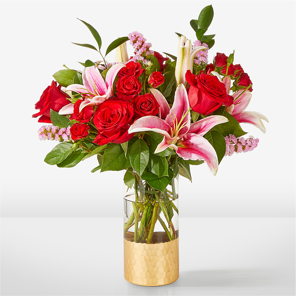 Hopeless Romantic Bouquet – Oliverios Florist, Bridgeport WV