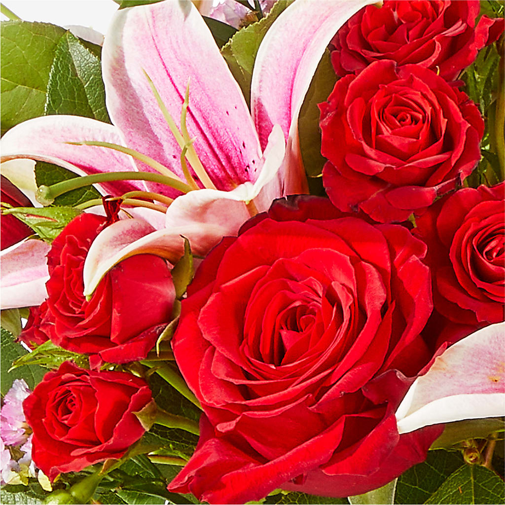 Hopeless Romantic Bouquet – Oliverios Florist, Bridgeport WV