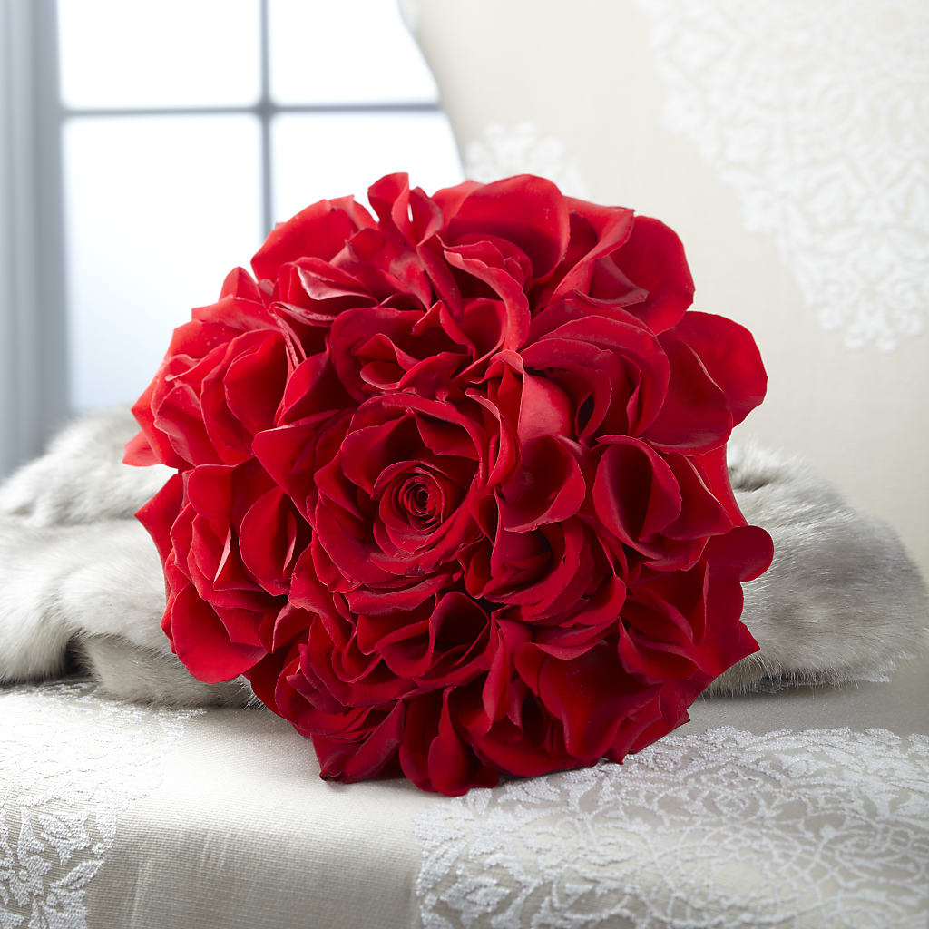 Composite Rose Bouquet – Oliverios Florist, Bridgeport WV