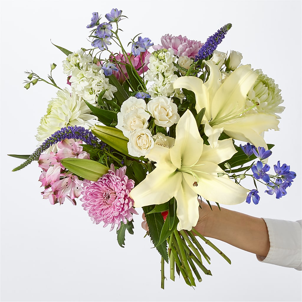 Winter Celebration Bouquet –  Oliverios Florist, Bridgeport WV