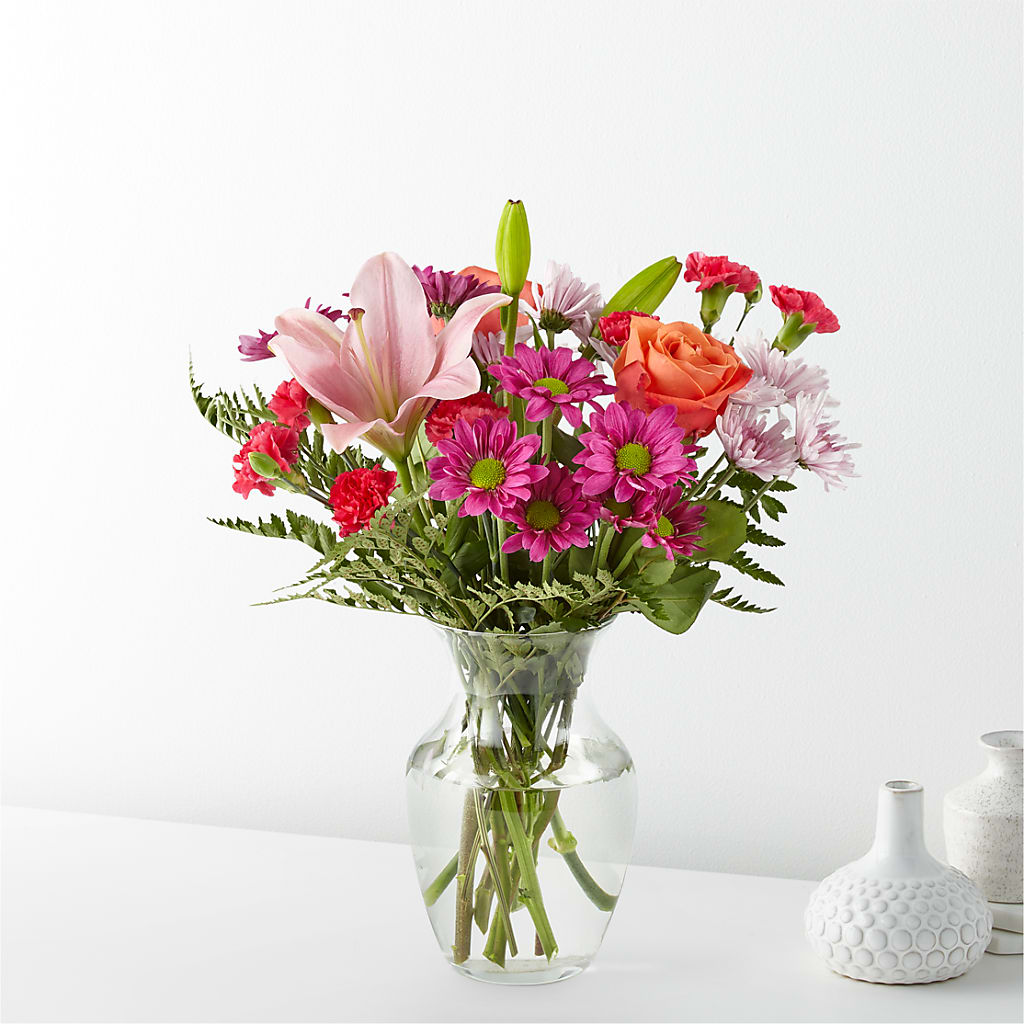 Light of My Life Bouquet –  Oliverios Florist, Bridgeport WV