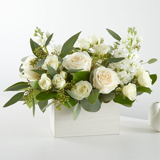 Fresh Linen Box Bouquet –  Oliverios Florist, Bridgeport WV