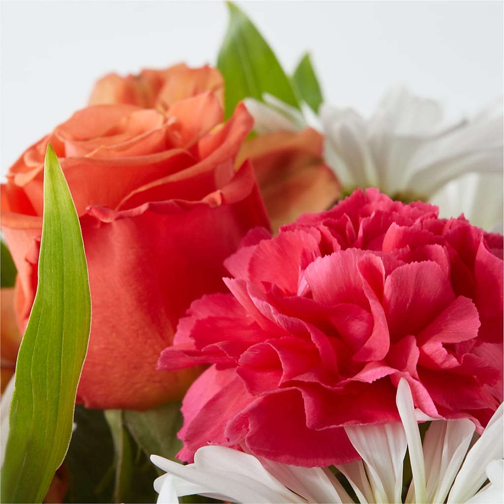 Oopsie Daisy Bouquet –  Oliverios Florist, Bridgeport WV