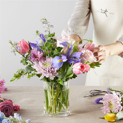 Pastel Tradition - A Florist Original –  Oliverios Florist, Bridgeport WV