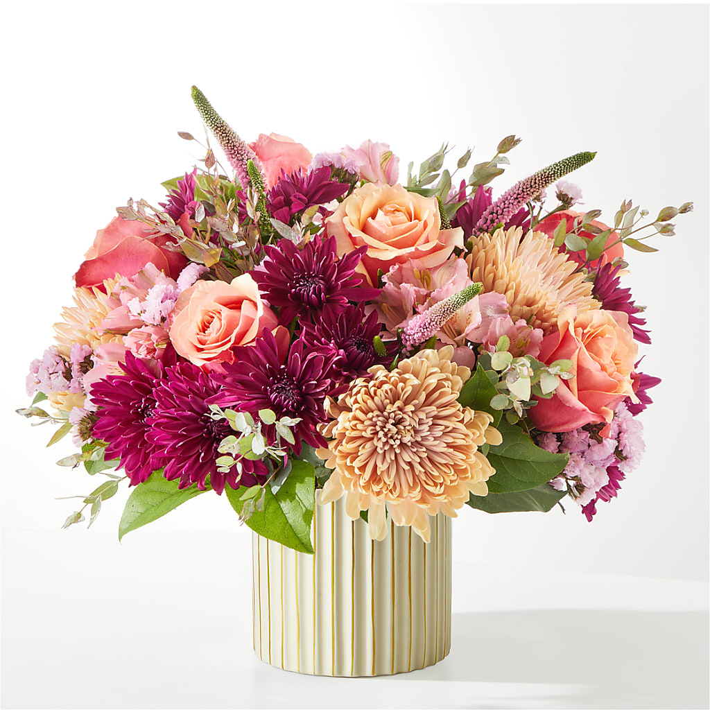 Berry Cobbler Bouquet with Ivory Vase –  Oliverios Florist, Bridgeport WV