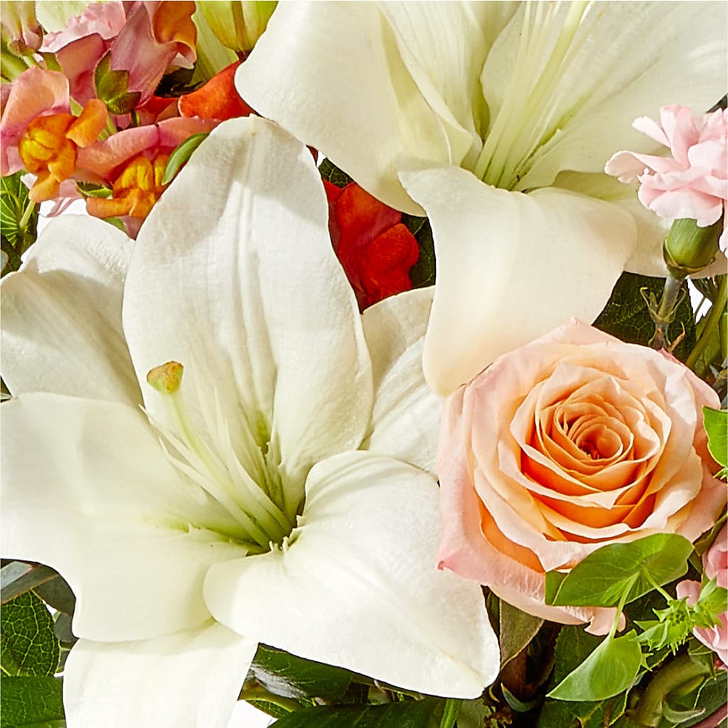 Grapefruit Splash Bouquet –  Oliverios Florist, Bridgeport WV